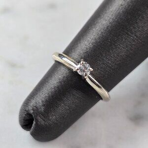 Womens Vintage Estate 14k White Gold Solitaire Diamond Ring 1.9g  E905